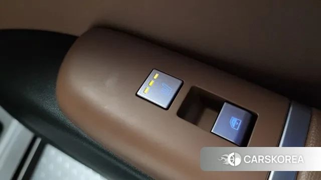 Hyundai Grandeur Hybrid (GN7) id 3596439 из Кореи 10