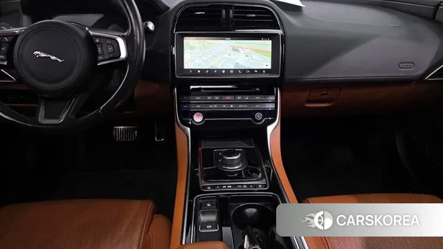 Jaguar XE id 3713639 из Кореи 10