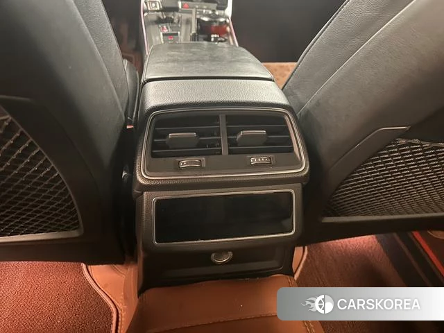 Audi A6L id 4374550 из Китая 10