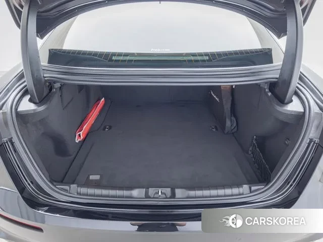 Maserati Ghibli id 2989233 из Кореи 10