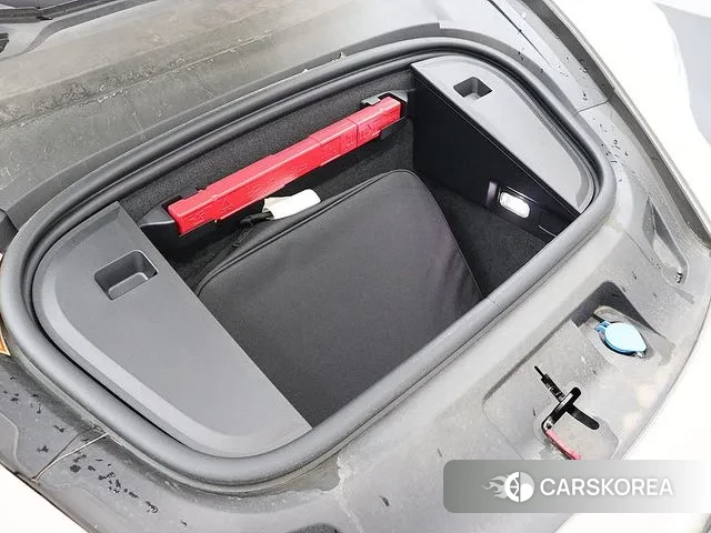 Porsche Taycan id 3031630 из Кореи 10