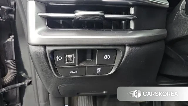 Hyundai Grandeur (GN7) id 3746089 из Кореи 10