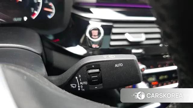 BMW 5 Series (G30) id 3374827 из Кореи 10