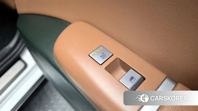 Hyundai Grandeur (GN7) id 3586120 из Кореи 10