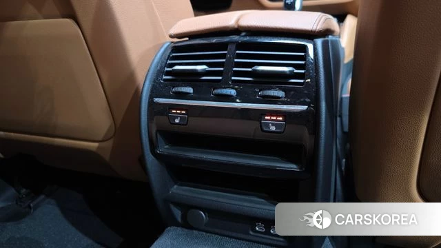 BMW 5 Series (G30) id 4429927 из Кореи 10