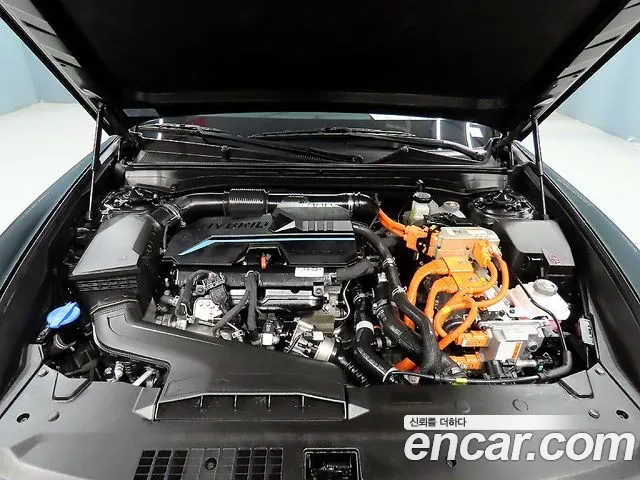 Hyundai Grandeur Hybrid (GN7) id 2910502 из Кореи 10