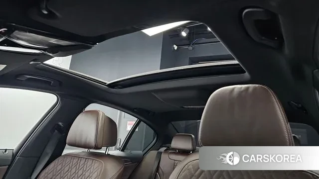 BMW 5 Series (G30) id 3059678 из Кореи 10