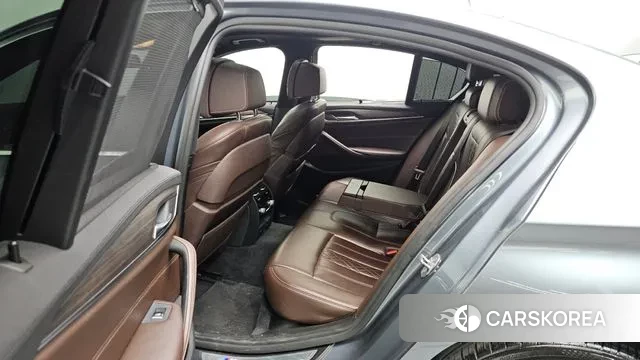 BMW 5 Series (G30) id 3742854 из Кореи 10