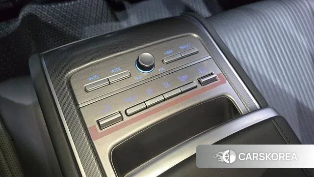 Hyundai Grandeur (GN7) id 3394420 из Кореи 10