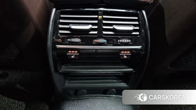 BMW 5 Series (G30) id 3778738 из Кореи 10