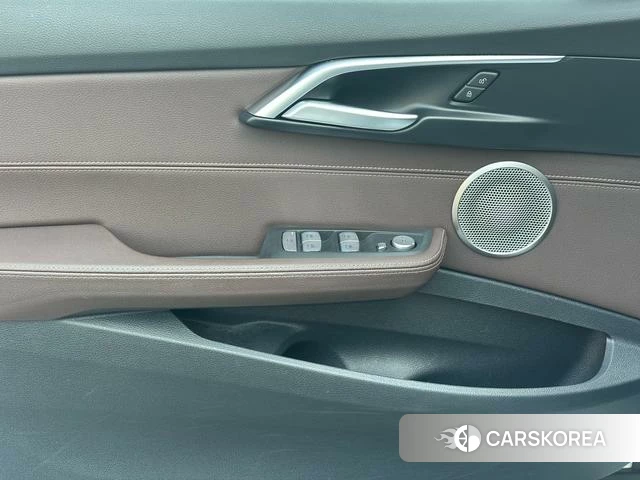 BMW 1 series id 4297611 из Китая 10