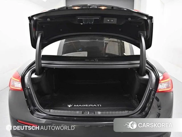 Maserati Ghibli id 4406380 из Кореи 10