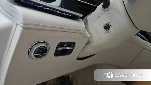 Mercedes-Benz EQS V297 id 4640696 из Кореи 10