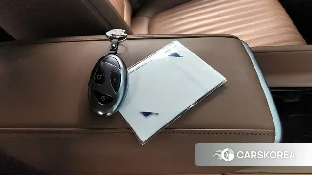 Hyundai Grandeur (GN7) id 3523262 из Кореи 10