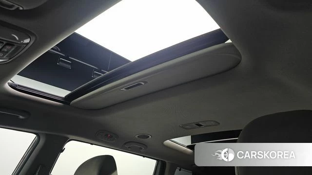 Kia All New Carnival id 4667874 из Кореи 10