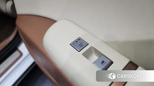 Hyundai Grandeur (GN7) id 3405649 из Кореи 10