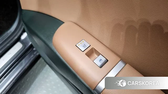 Hyundai Grandeur Hybrid (GN7) id 3299861 из Кореи 10