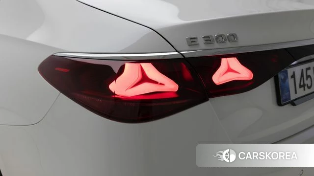 Mercedes-Benz E-Class W214 id 4474246 из Кореи 10