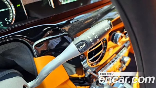 Rolls-Royce Phantom id 2667446 из Кореи 10