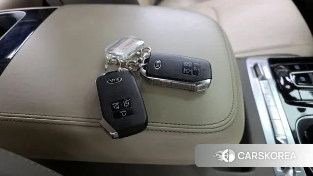 Kia Carnival 4th generation id 3702965 из Кореи 10