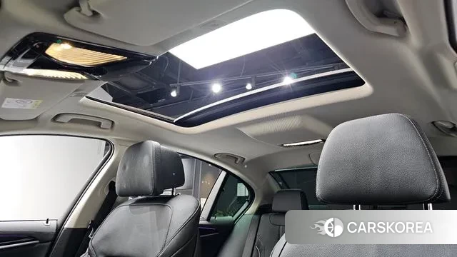 BMW 5 Series (G30) id 3726633 из Кореи 10