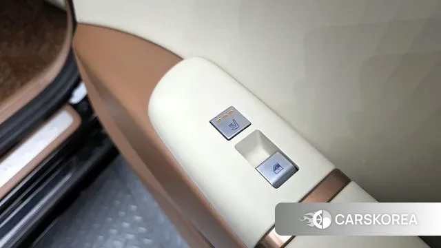 Hyundai Grandeur (GN7) id 3538951 из Кореи 10