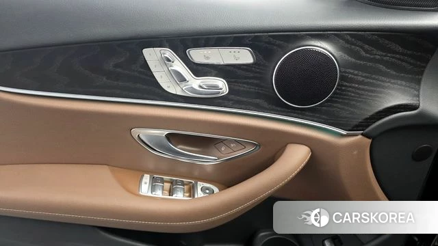 Mercedes-Benz E-Class W213 id 3842194 из Кореи 10