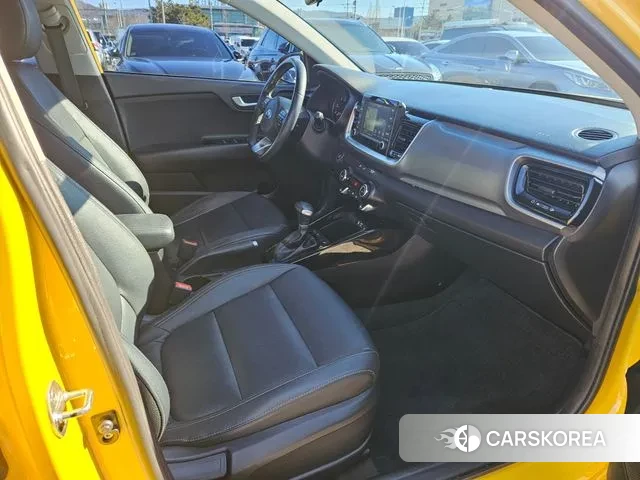 Kia Stonic id 3553038 из Кореи 10