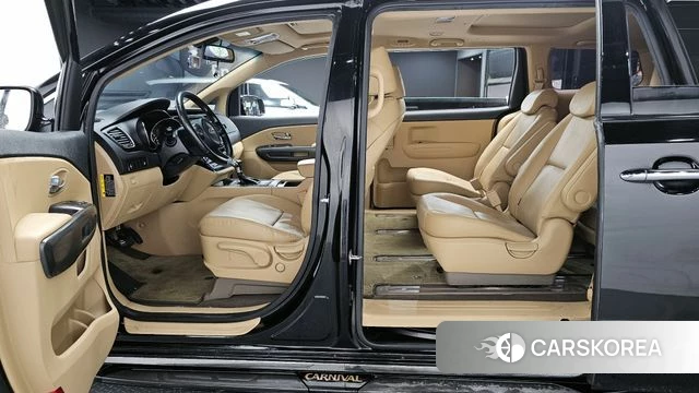 Kia All New Carnival id 3966618 из Кореи 10