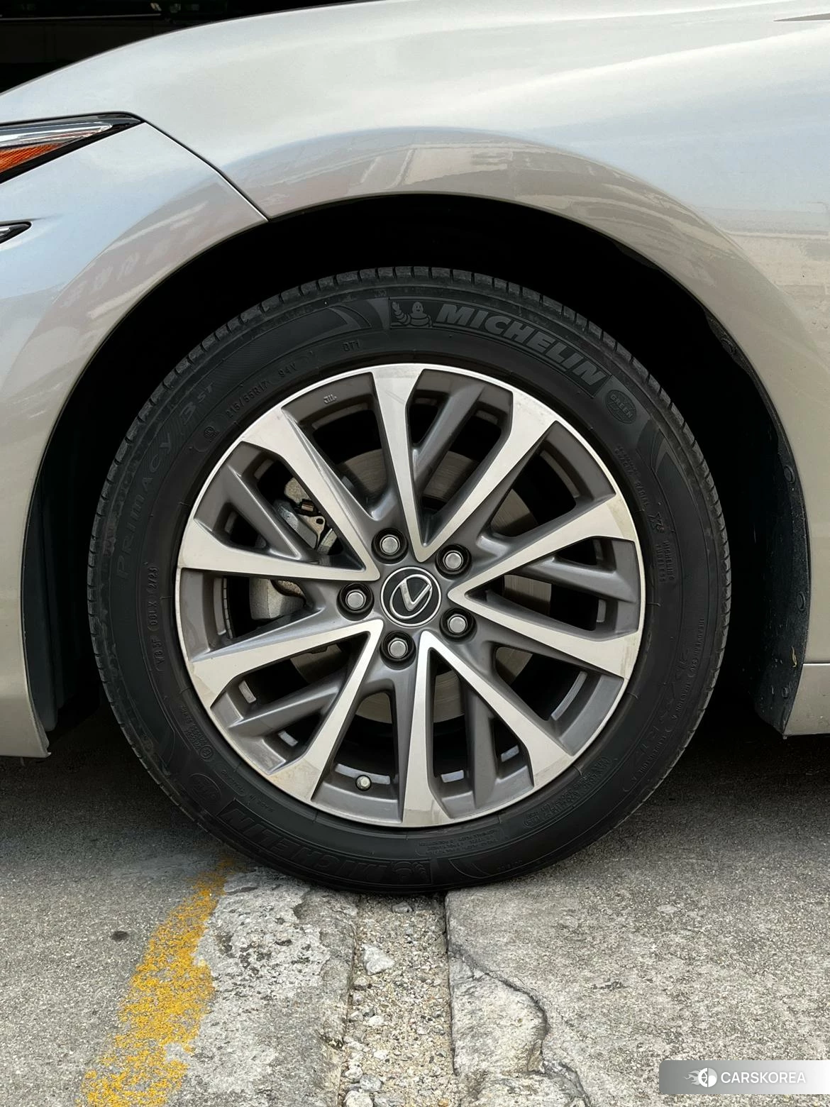 Lexus ES id 4474015 из Китая 10
