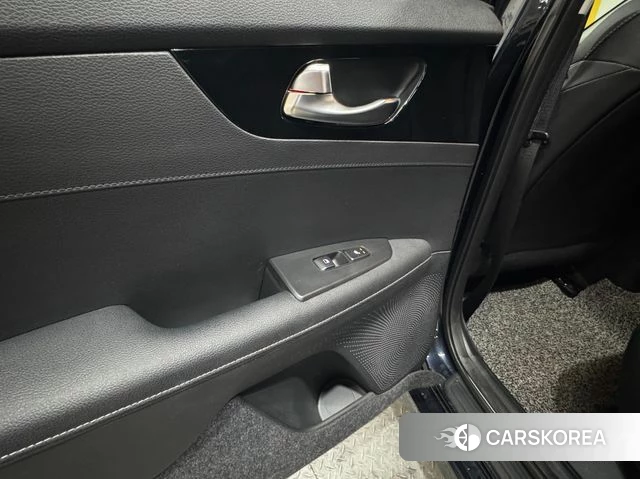 Kia The New K3 2nd generation id 3915965 из Кореи 10