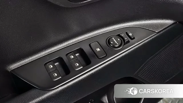 Kia Stonic id 3494456 из Кореи 10