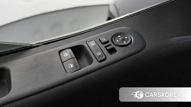 Hyundai Staria id 4848863 из Кореи 10