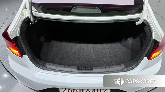 Hyundai The New Avante AD id 3459609 из Кореи 10