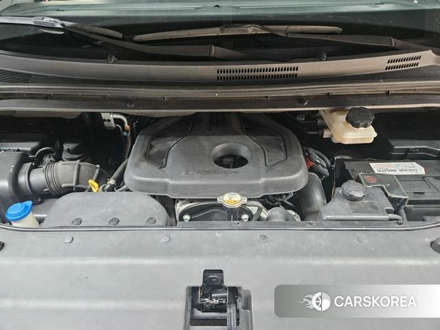 Hyundai The New Grand Starex id 4647665 из Кореи 10