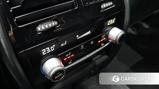 BMW 5 Series (G30) id 3672775 из Кореи 10