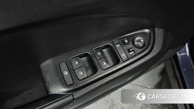 Hyundai Venue id 3028965 из Кореи 10