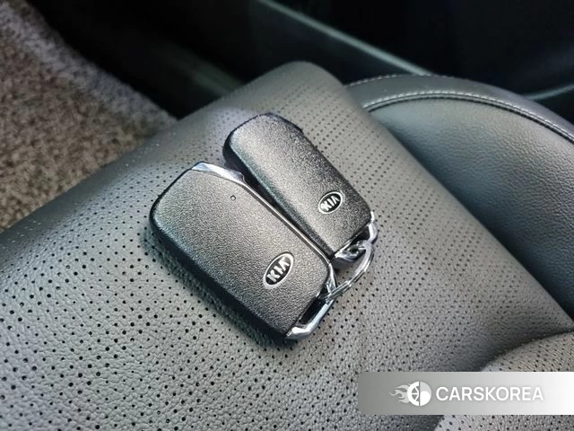 Kia Come New K3 id 4625515 из Кореи 10