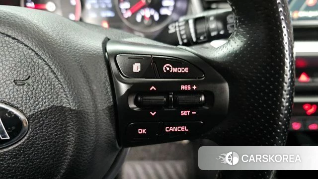 Kia Stonic id 3796127 из Кореи 10