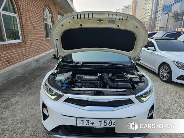 Kia Stonic id 3779067 из Кореи 10