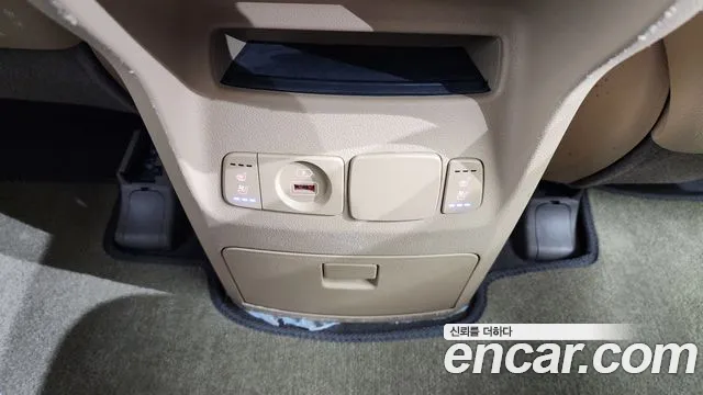 Kia The New Carnival id 2849980 из Кореи 10