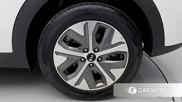 Kia Niro EV id 3515008 из Кореи 10