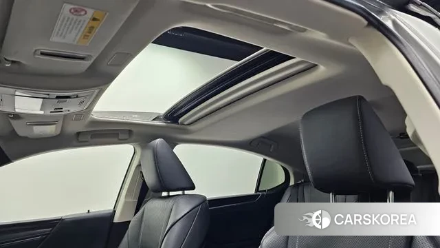 Lexus ES300h 7th generation id 3593277 из Кореи 10