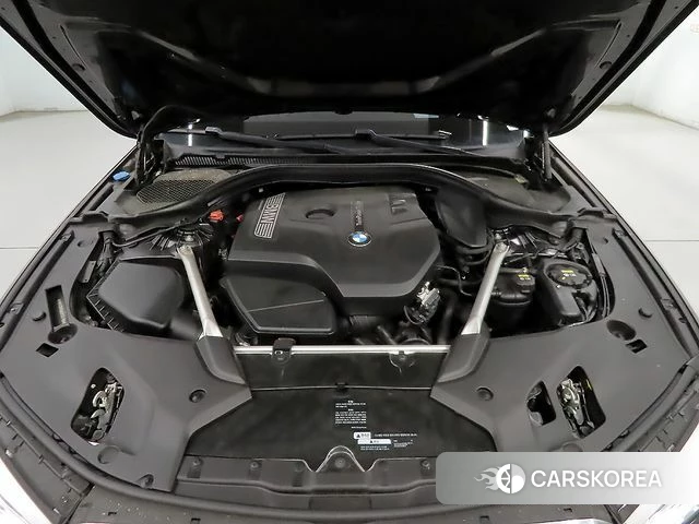 BMW 5 Series (G30) id 4285538 из Кореи 10