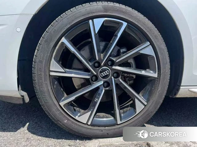 Audi A4L id 4276406 из Китая 10