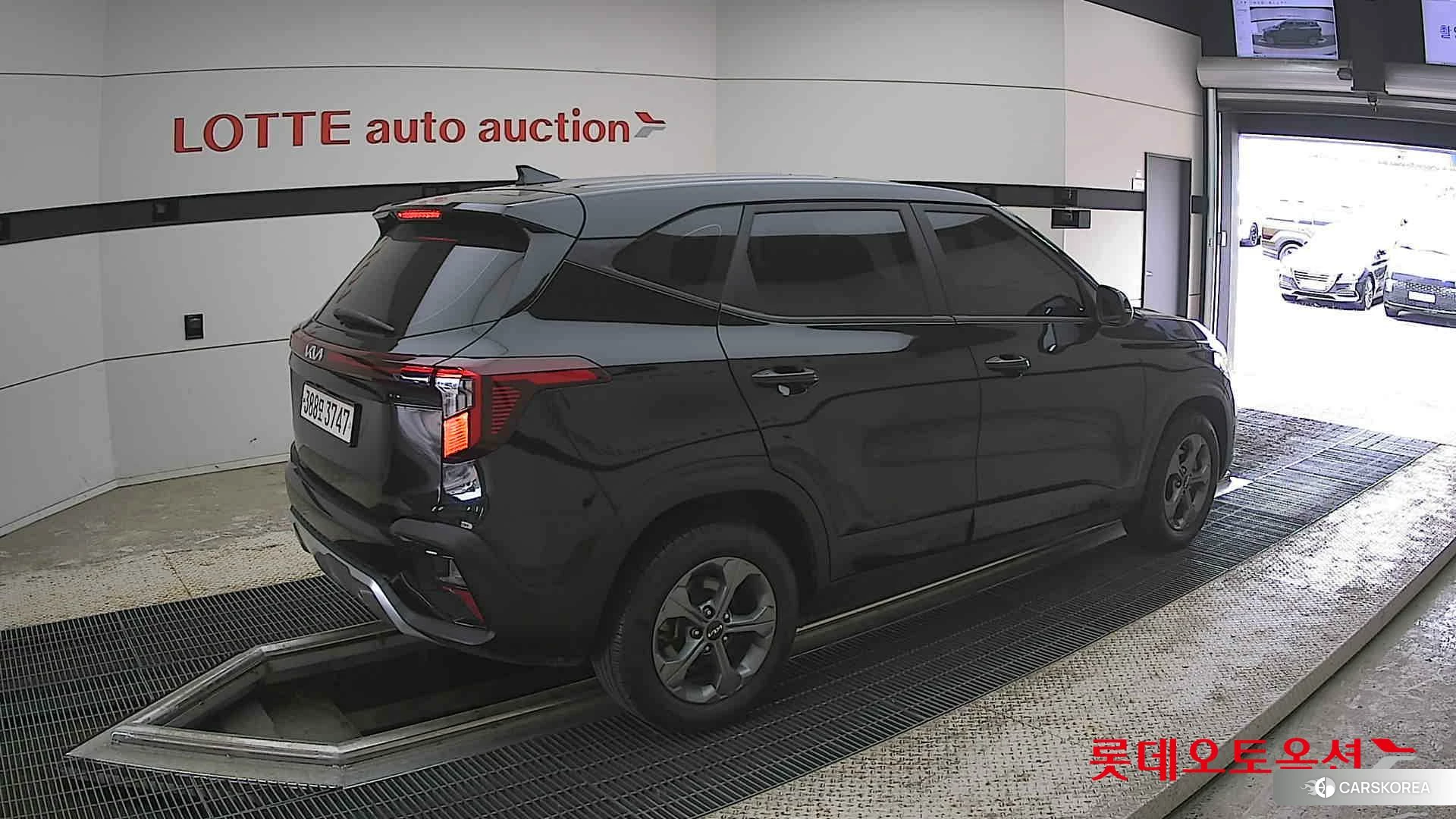 Kia Seltos id 4347342 из Кореи 10