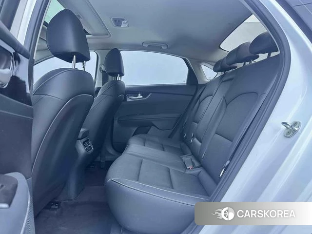 Kia K3 id 4348375 из Китая 10
