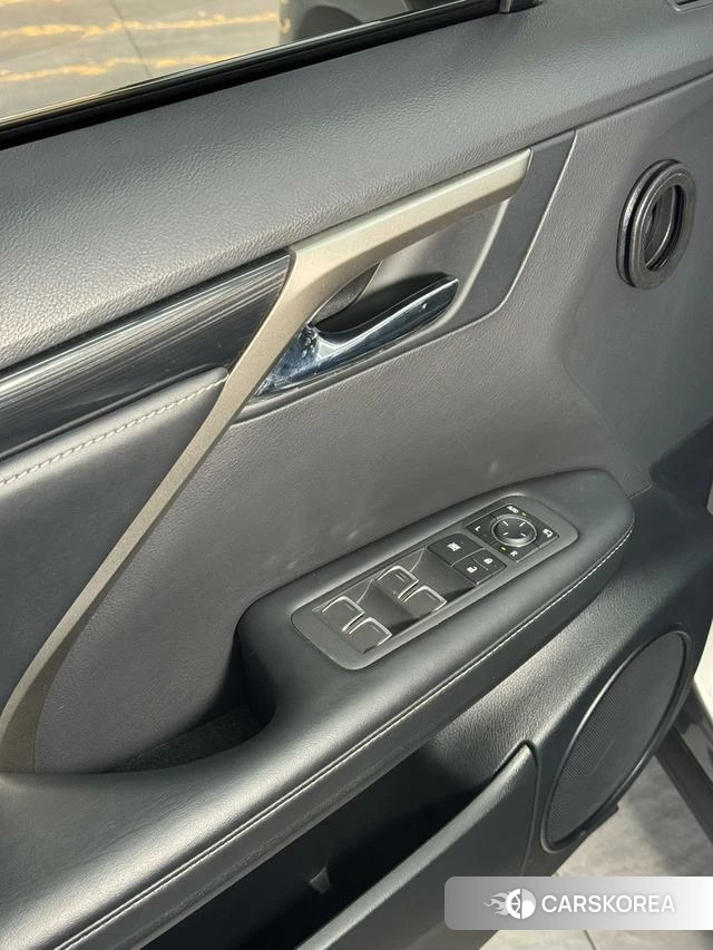Lexus RX id 4262175 из Китая 10
