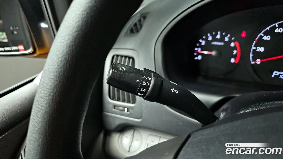 Hyundai The New Grand Starex id 2135357 из Кореи 10