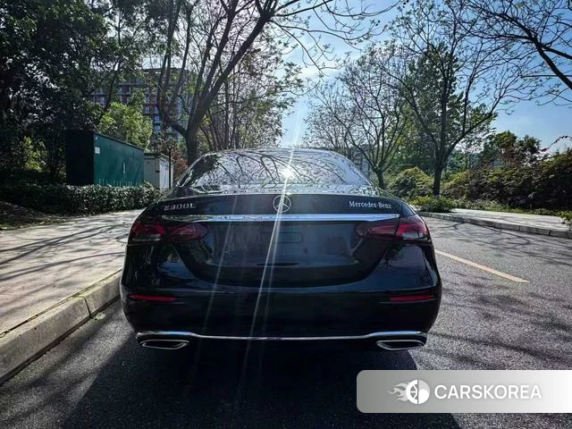 Mercedes-Benz E-class id 4366009 из Китая 10
